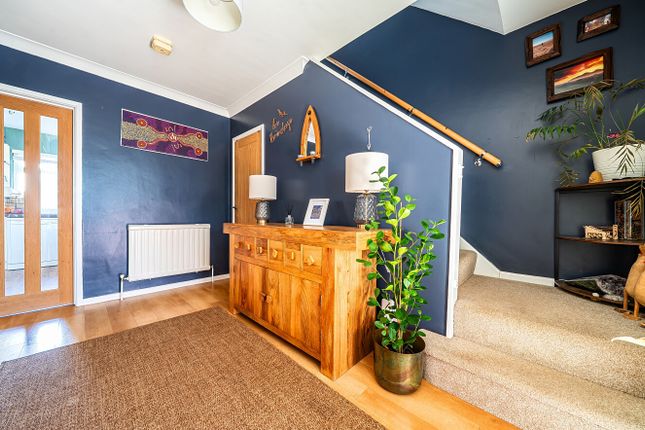 2, Heathfield Close, Eastleigh photo 4