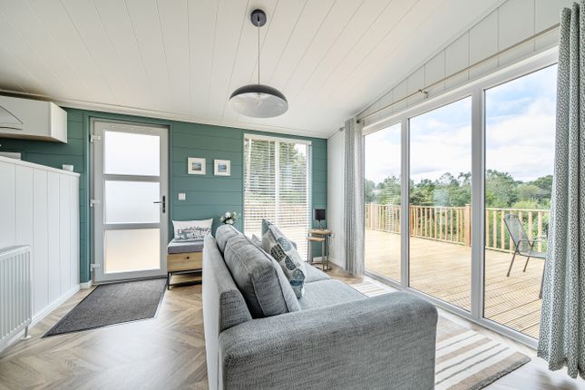 4-bed bungalow on 9 Fairview Heights,, Devon Hills Holiday Village, Paignton, £160,000