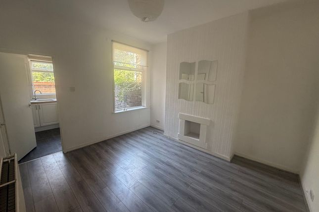 21 Tiverton Street, Liverpool photo 3