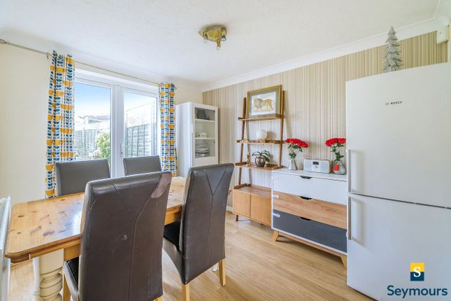20, St. Marys Way, Surrey photo 4