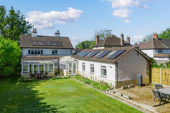 203 Reading Road, Wokingham photo 2