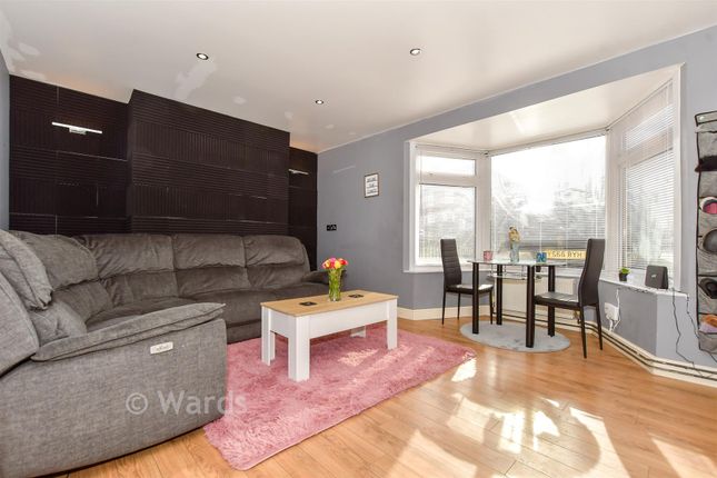 49, Queens Road, Canterbury photo 3