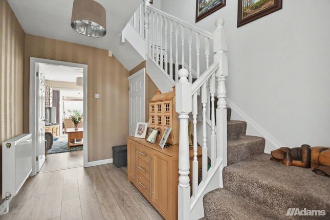 52, Richmond Avenue, Warrington photo 4