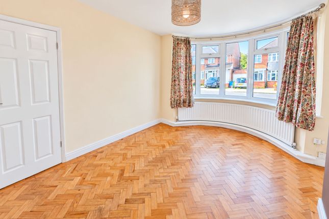 18 Salisbury Road, Stafford photo 2