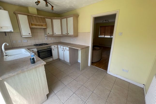 61, Addington Way, Luton photo 5