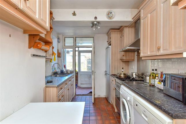 Town house for sale in St. Swithun's Terrace, Lewes, East Sussex