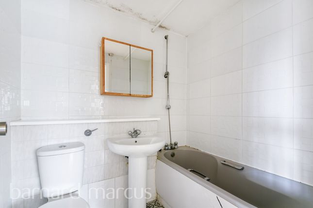 52 Longlands Court, 2, Spring Grove, MITCHAM photo 4