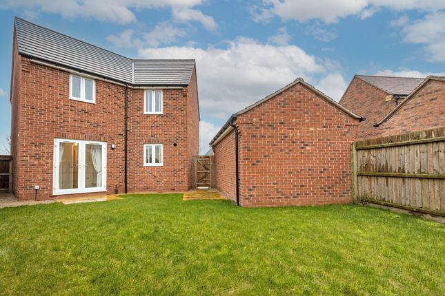 3, Webb Drive, Castle Donington photo 4