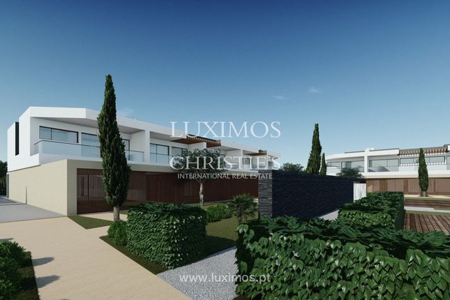 Block of flats for sale in 8500 Portimão, Portugal