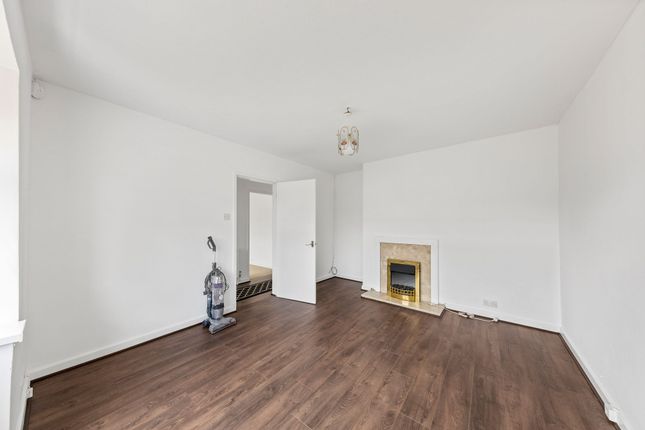 2 Clovelly Avenue, Warrington photo 4