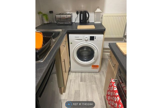 Manor Rise, Stone photo 4