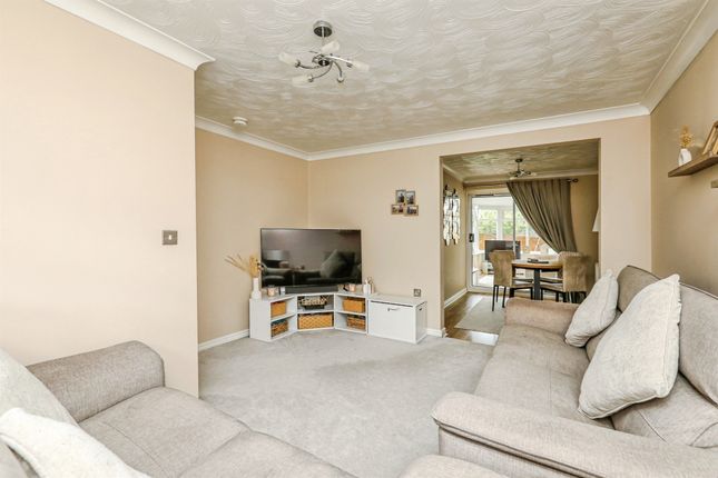8, Riverside Court, Sheffield photo 2