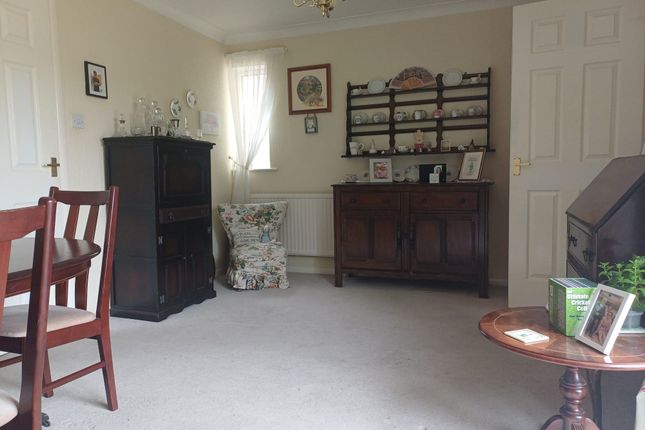 41, Princess Close, Northampton photo 5