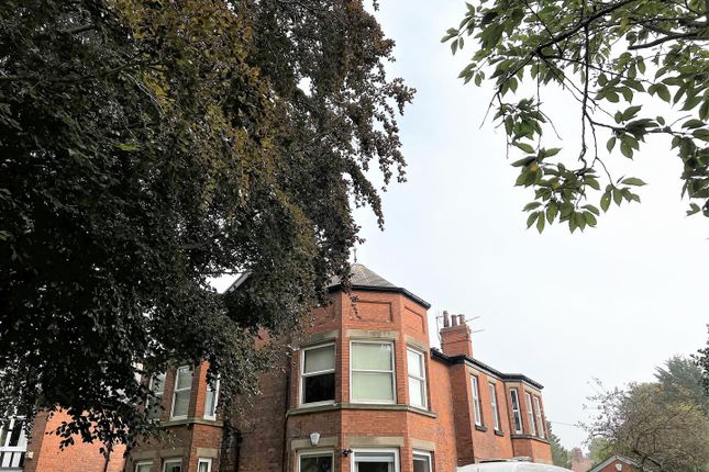 Thumbnail Flat for sale in Welholme Avenue, Grimsby, N.E. Lincs
