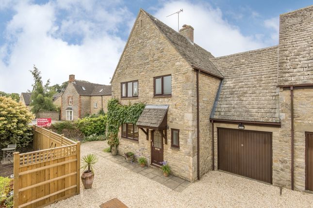 Link-detached house to rent in Barretts Close, Stonesfield, Witney