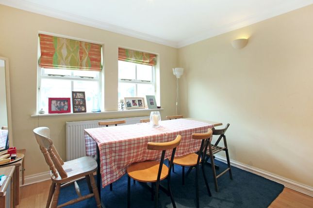 6, Pegasus Close, Newington Green photo 2