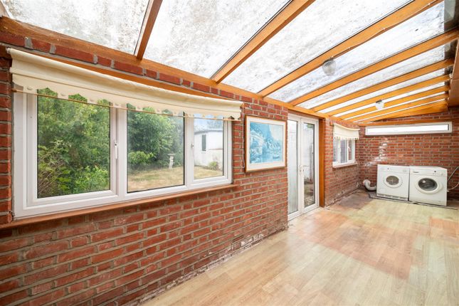 6, Yeading Gardens, Hayes photo 4