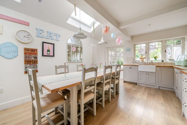 6, Klondyke Villas, Grayswood photo 4