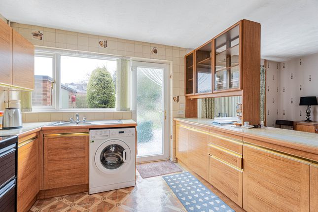 8 Horsenden Road, High Wycombe photo 3