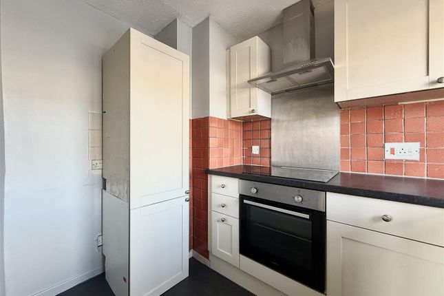 92, Nicholson Court, Hereford photo 4