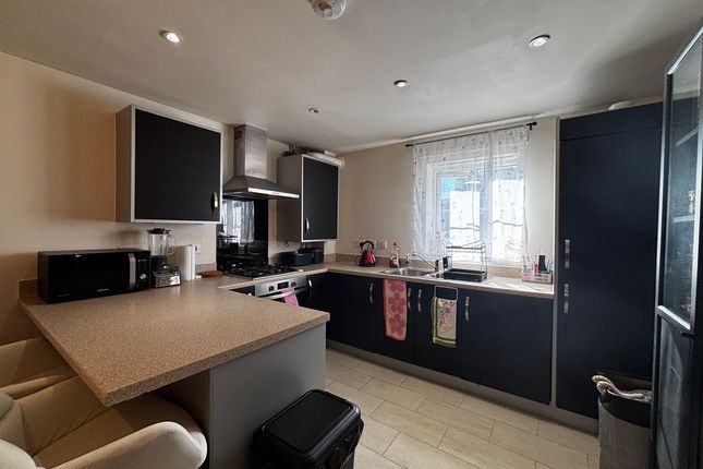2 bed property for rent in Mallard Close, Bristol BS5