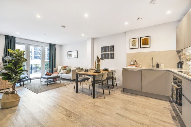 3, Flat 81, Joseph Huntley Walk, Reading photo 3