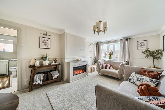 7, Denver Road, Doncaster photo 2