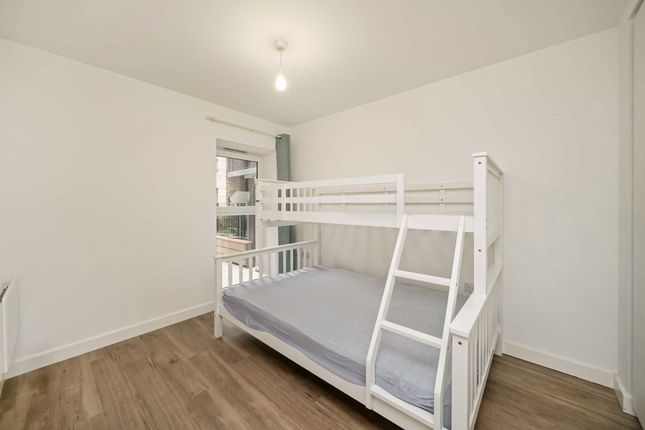 Flat 20, Fermont House, 15, Beaufort Square, London photo 3