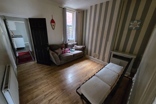 215, Darlaston Road, Walsall photo 3