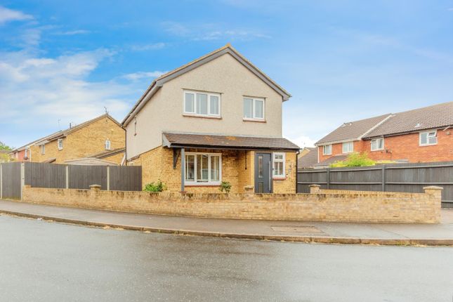 14, Whimbrel Close, Kent photo 3