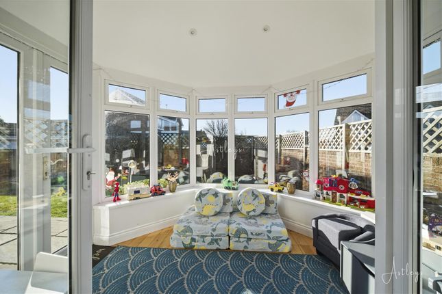 4, Coed Y Crwys, Swansea photo 4