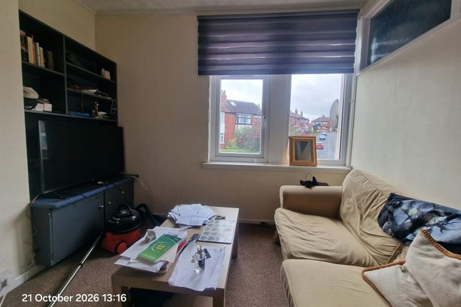 84 Armley Ridge Road, Leeds photo 2