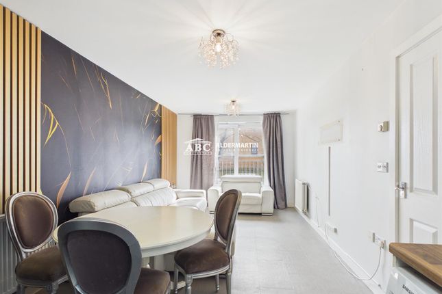Flat 13, Jupiter Court, 10, Cameron Crescent, Edgware photo 2