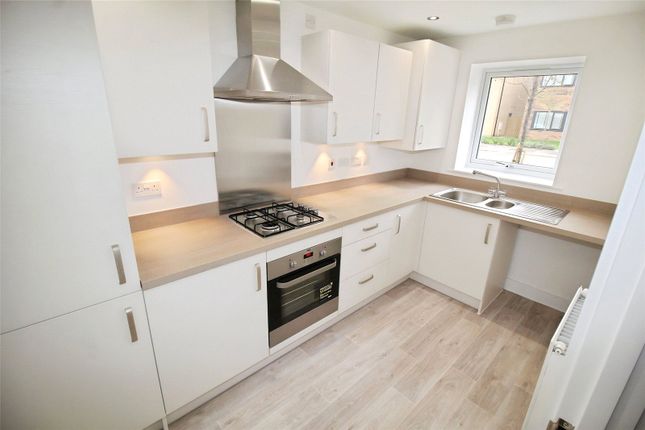 32, Lake View, South Yorkshire photo 2