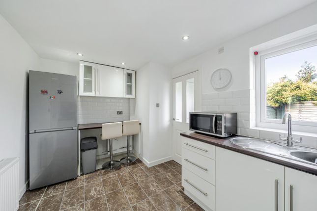 12, Freemans Way, West Yorkshire photo 4