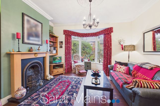 27 Derwent Gardens, Gateshead photo 2