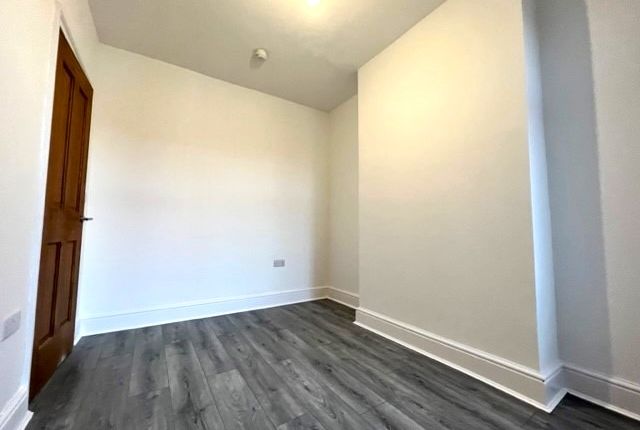 Town house to rent in Chaucer Street, Leicester