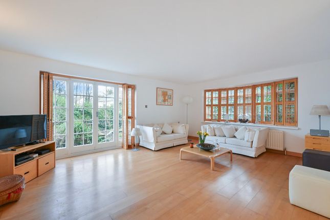66D, Bracken Path, Epsom photo 4