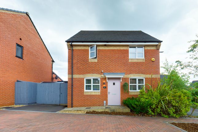 3 bed detached house for sale in Essington Way, Stoke-On-Trent ST6