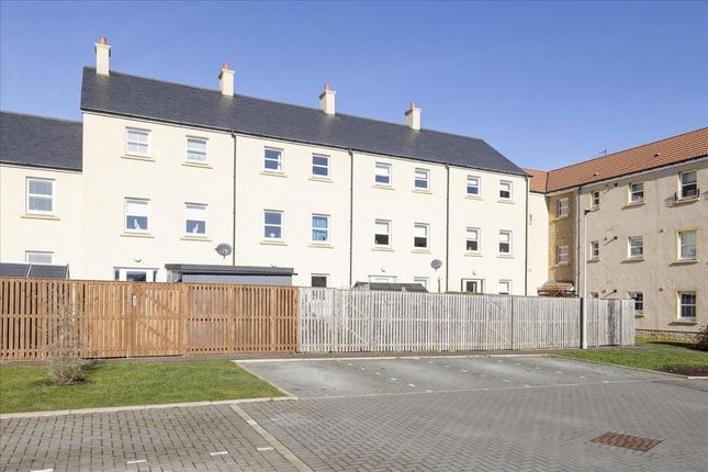 Town house for sale in 5 Wymet Gardens, Millerhill, Dalkeith