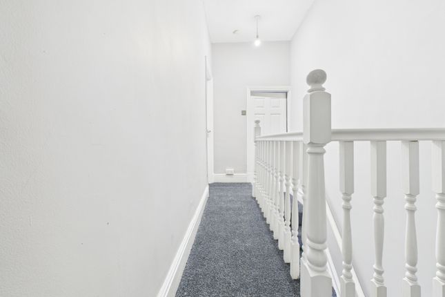 Cam03729G0-Pr0139-Still016