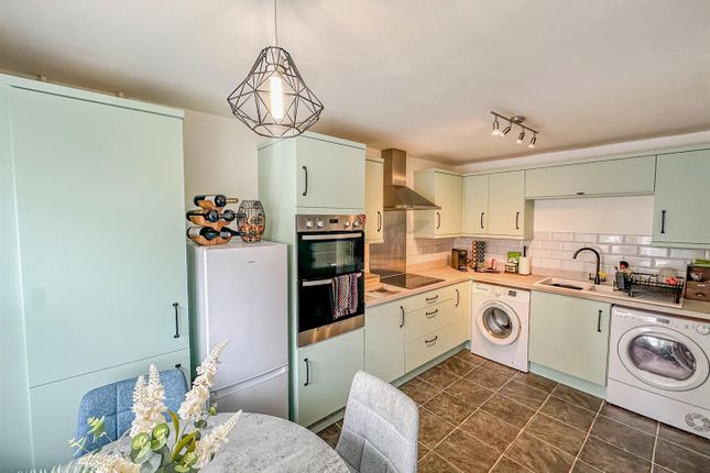 134, Roman Road, Corby photo 3