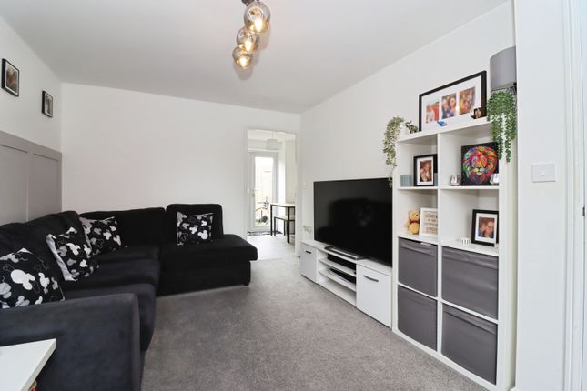 11, Wagtail Drive, Chesterfield photo 4