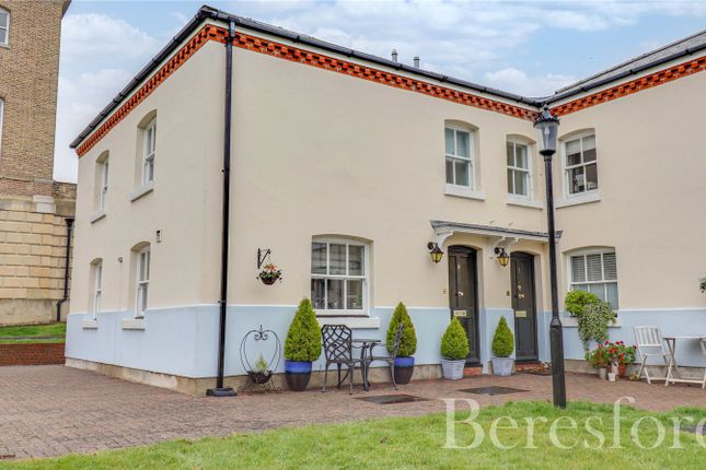 2 bed end terrace house for sale in Mews Cottages, Thorndon Park CM13
