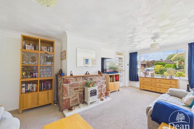 58, Lakeside Avenue, Lydney photo 2