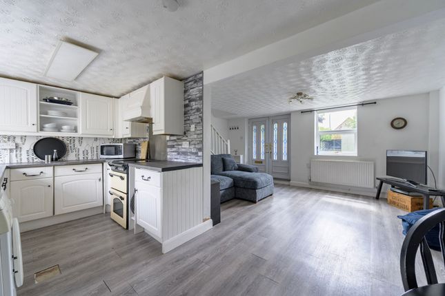 4 Prospect Place, Great Yarmouth photo 4