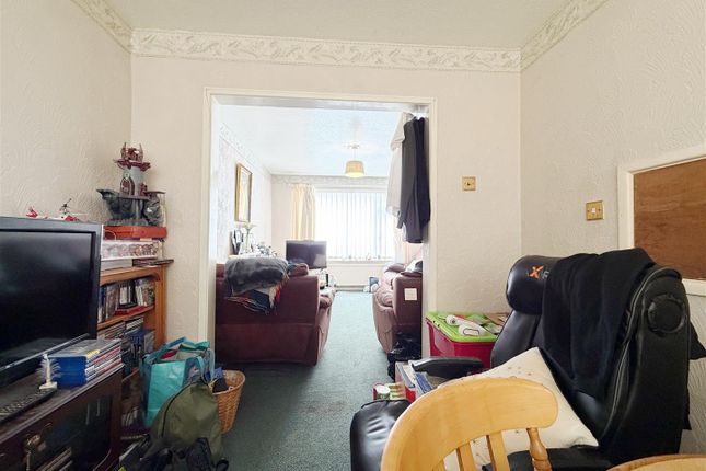 44, Queensway, Wrexham photo 4