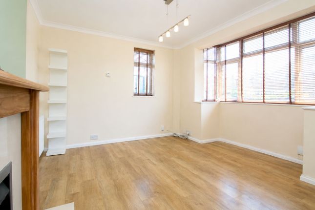 18, Hogarth Avenue, ASHFORD photo 4