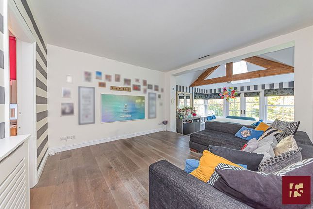 24, Longdown Road, Sandhurst photo 4
