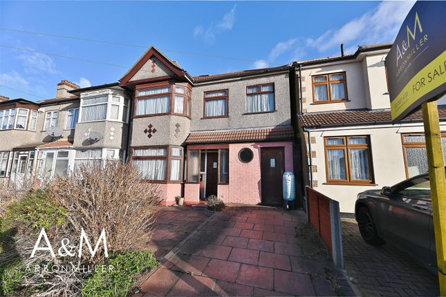 Thumbnail End terrace house for sale in Evesham Way, Clayhall, Ilford